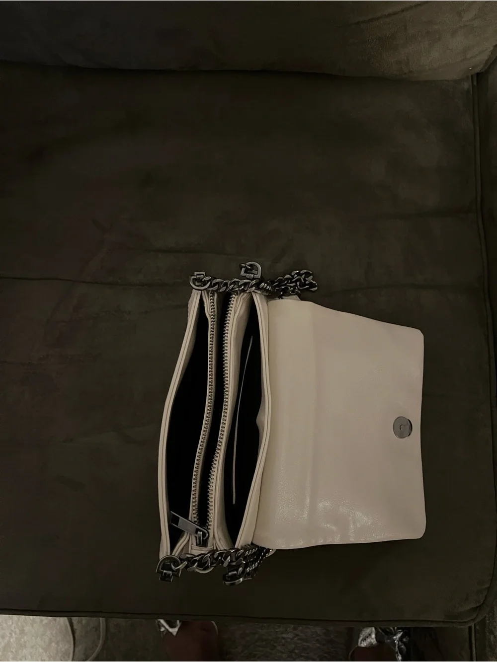 Cream Quilted Shoulder Bag with Chain Strap - Picture 2 of 3